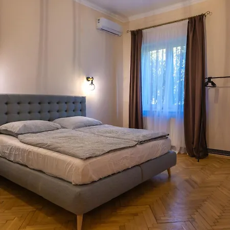 Apartment D6 *